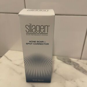 Brand New Silagen Full Size Acne Scar + Spot Corrector